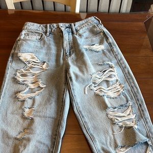 PACSUN HIGH RISE MOM JEANS.  SIZE 24.